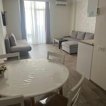 Seaview Panoramic Apartments Orbi Sea Towers Batumi Zewnętrze zdjęcie